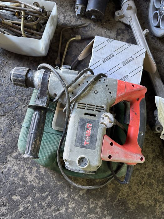 Продам перфоратор СРОЧНО