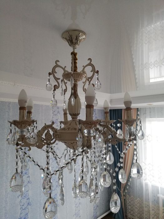 Продам люстра. Состояние хорошие