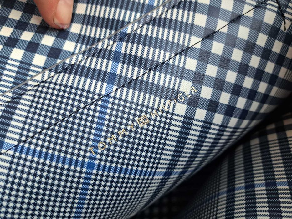 дамска раница,Tommy Hilfiger,сива чанта,томи хилфигер