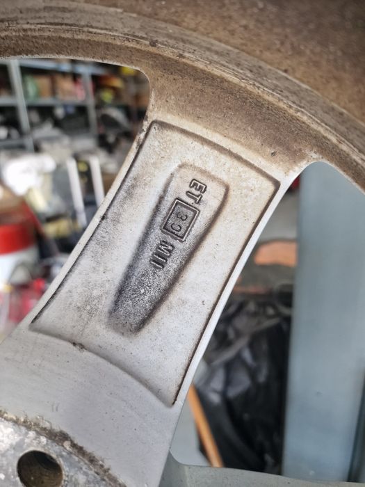 Гуми с Джанти за БМВ Ф10, Ф11 225/50 R17