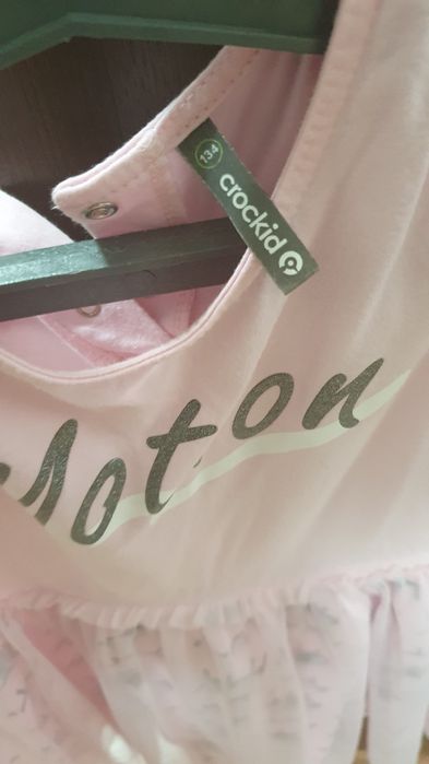 Продам детские  платьи