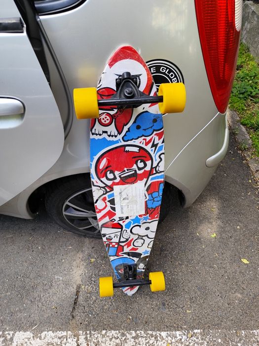 Skateboard de vanzare