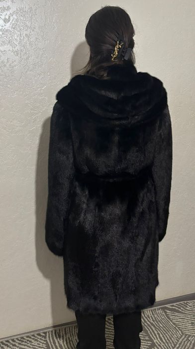 Продам Норковую шубу