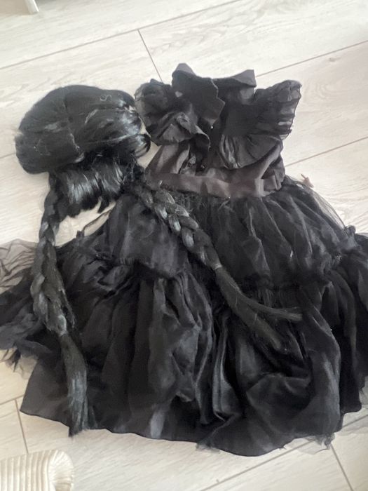 Продам детские платья