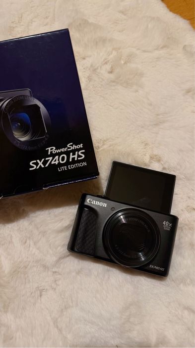 Продам 2 камеры Canon sx740