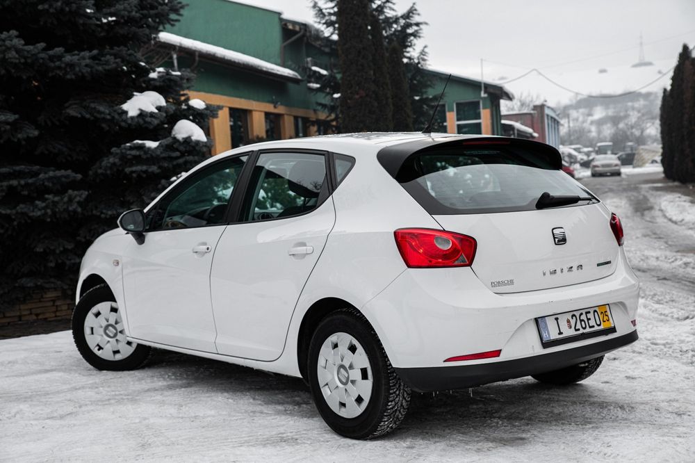 Seat       ibiza