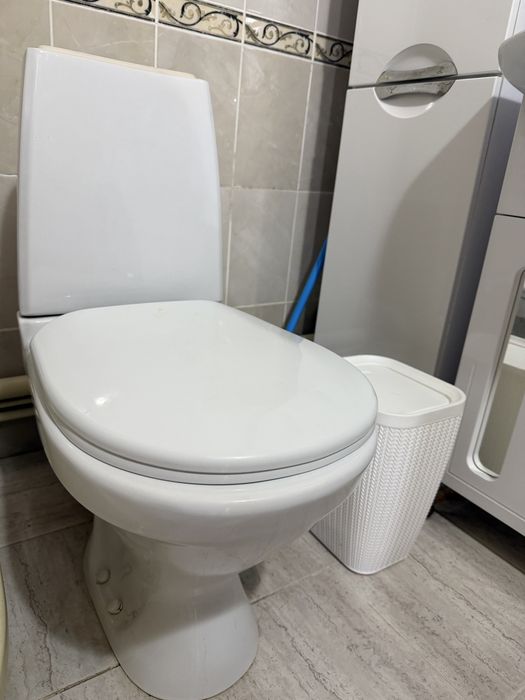 Продам унитаз без бочка