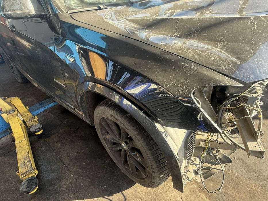 BMW X3 F25 ФЕЙС М На части