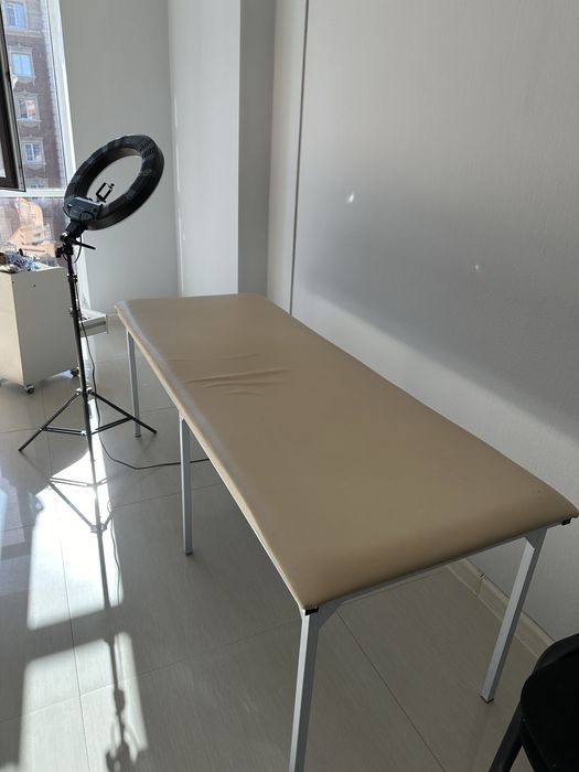 Кушетка для салонов красоты