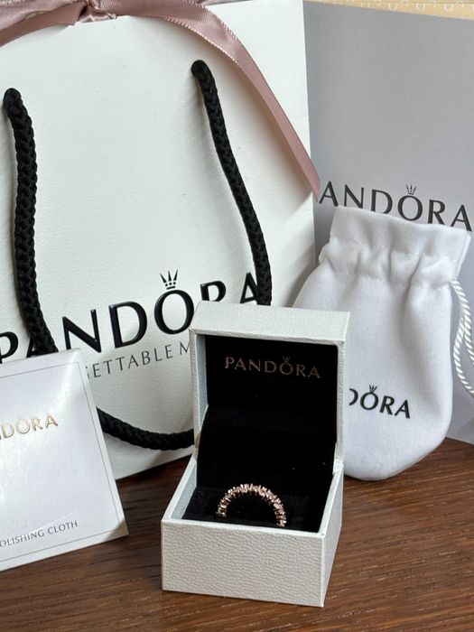 Пандора пръстен Кристали розов злато