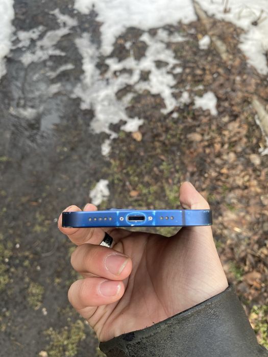 Айфон 12 продается