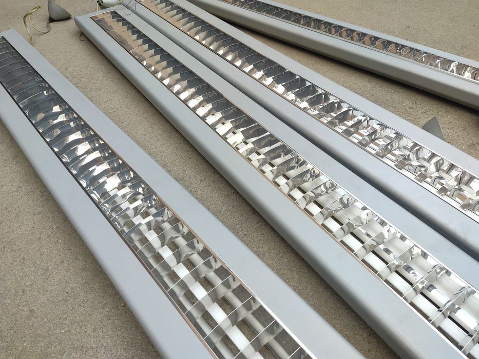 Лампи висящи луминисцентни 154см