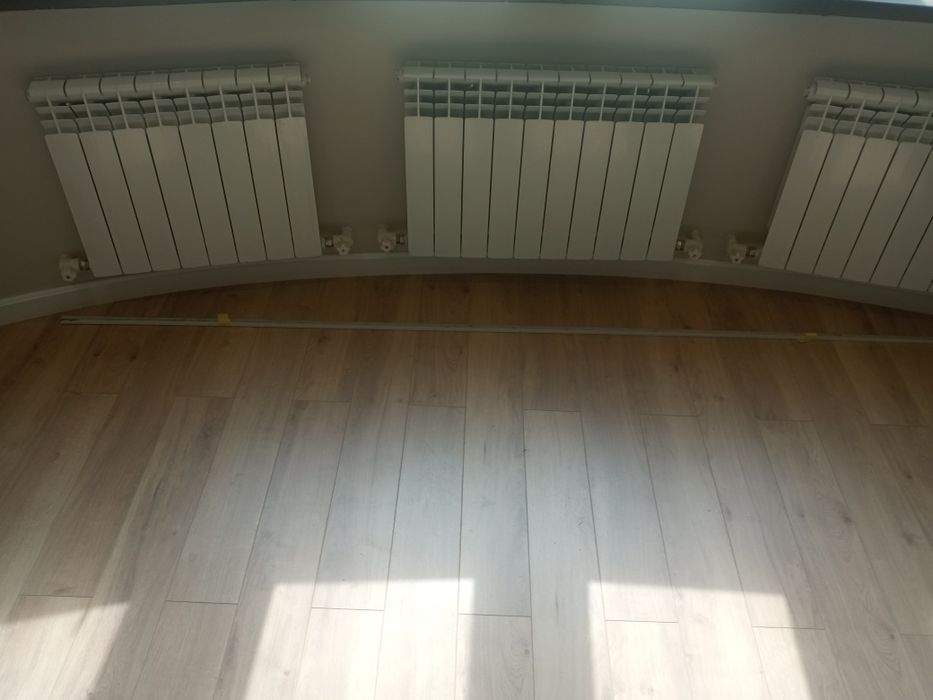 Tarket(Laminat),Linoleum,Kavrolan,Xoyga,plintus,nalivnoy pol