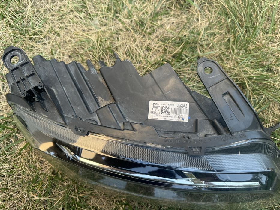 Far dreapta Dacia Duster Facelift