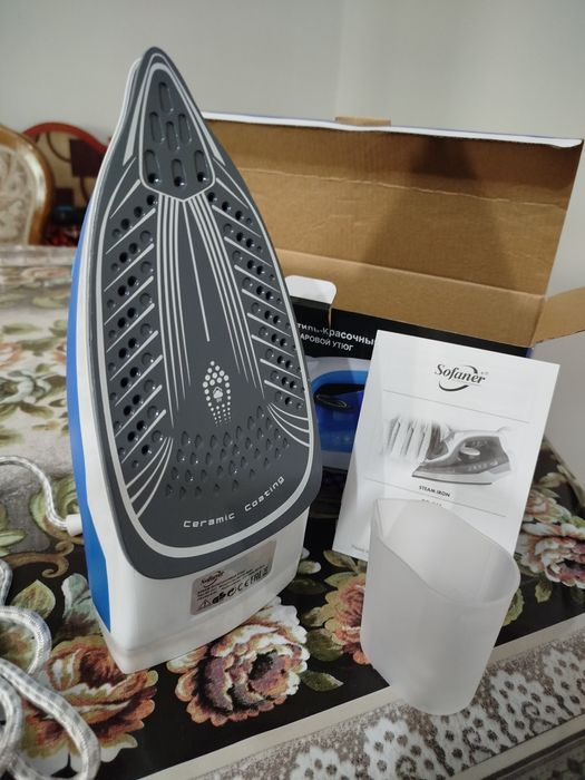 Паровый утюг от бренда Sofaner