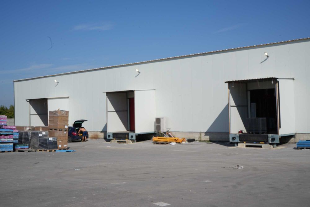 Дава се под наем Склад в с. Мокрище, Област Пазарджик - 1800 кв.м за 9180 € - Снимка #15