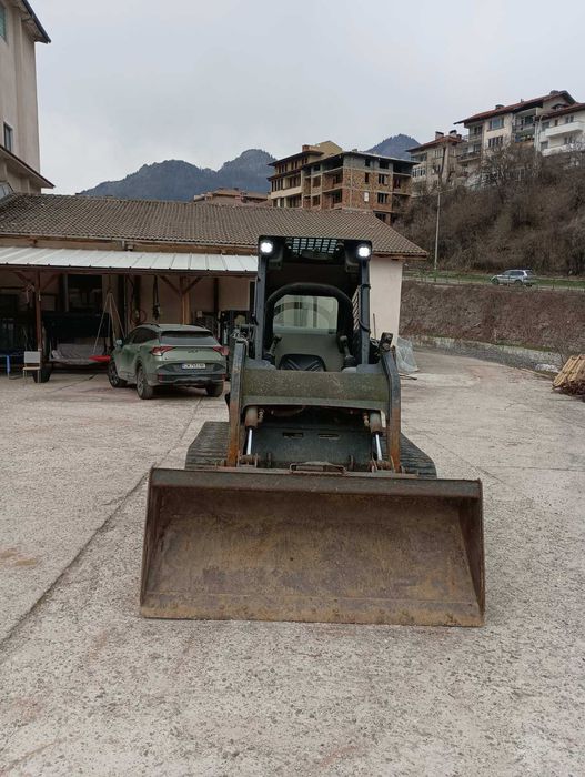 Миничелен товарач CAT 257B