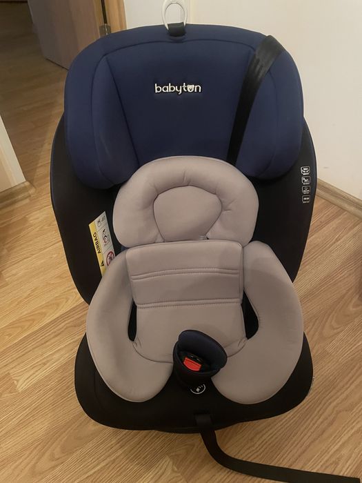 Продам детское автомобильное кресло