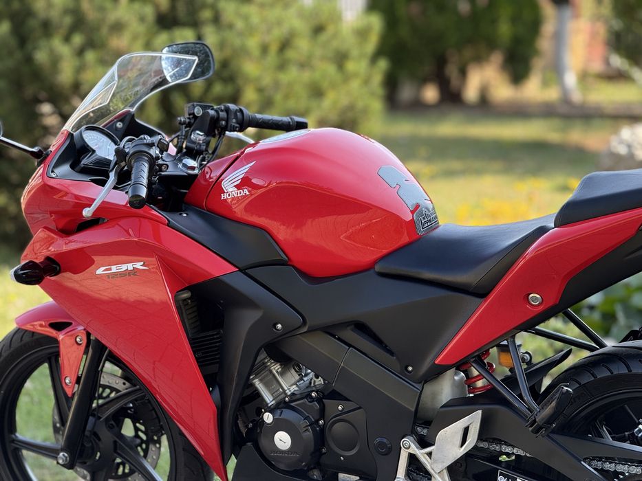 Honda CBR125 2014 A1-16Ani impecabil! (Nu cb yamaha yzf mt ninja)