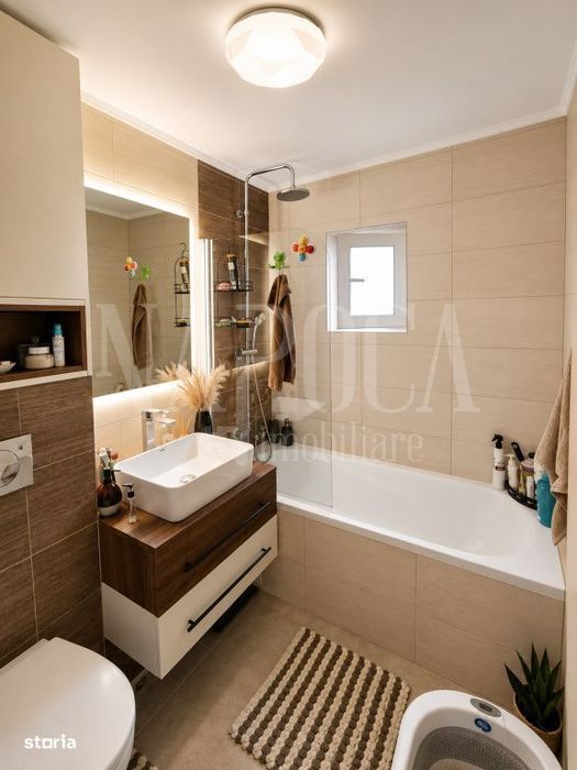Apartament 3 camere de vanzare in Intre Lacuri, Cluj Napoca