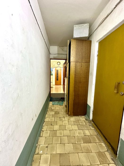 Продам 4 - комт. по улице Татимбета 5