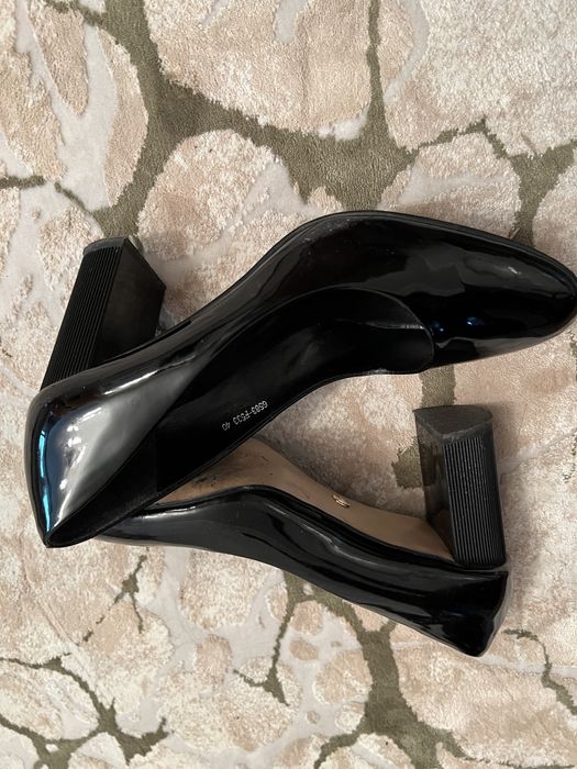 Женские туфли