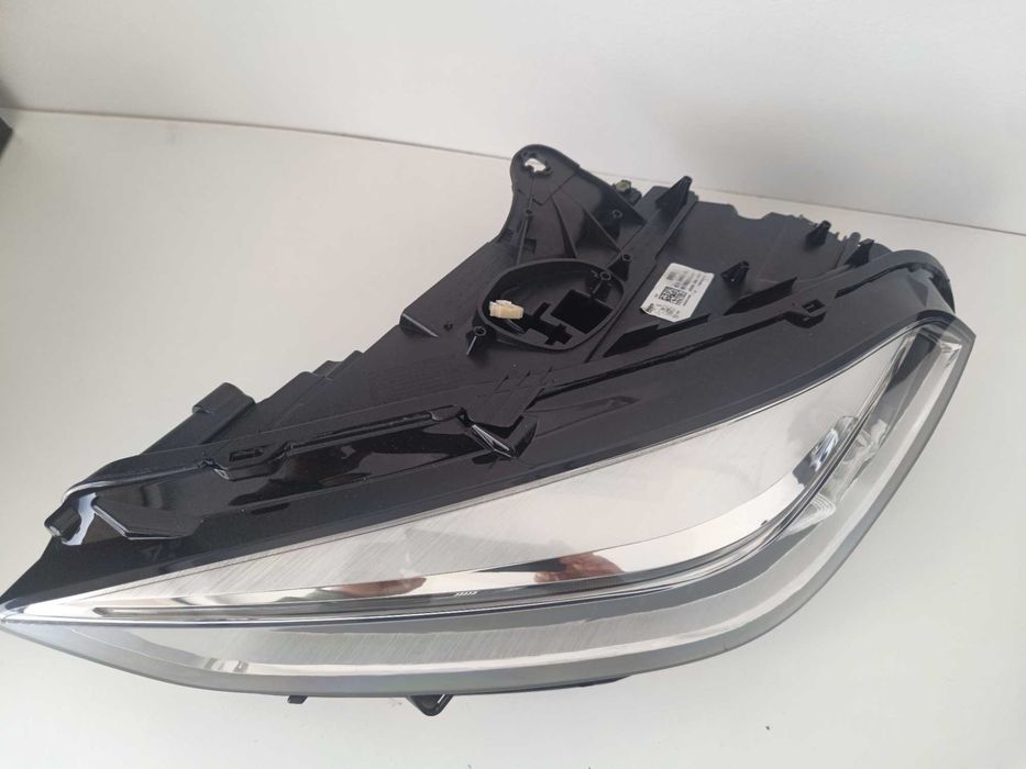 Ляф фар BMW F40 FULL LED 9482807