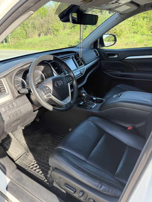 Toyota Highlander Hybrid 3. 5 V6 306кс