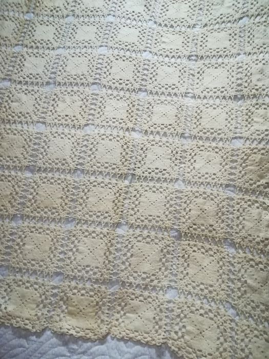 Ръчно плетено покривало. Ново