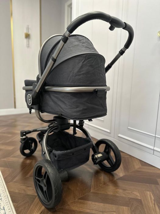 Продам коляску Vbaby