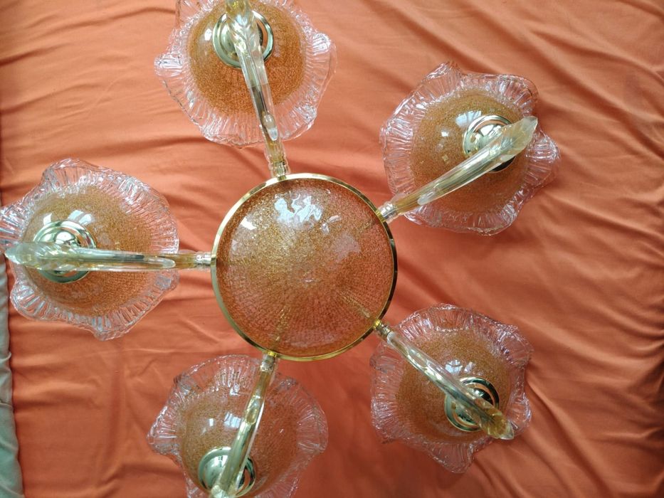 Люстра шестиламповая