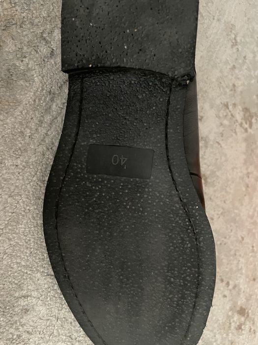 Продам мужские черные туфли