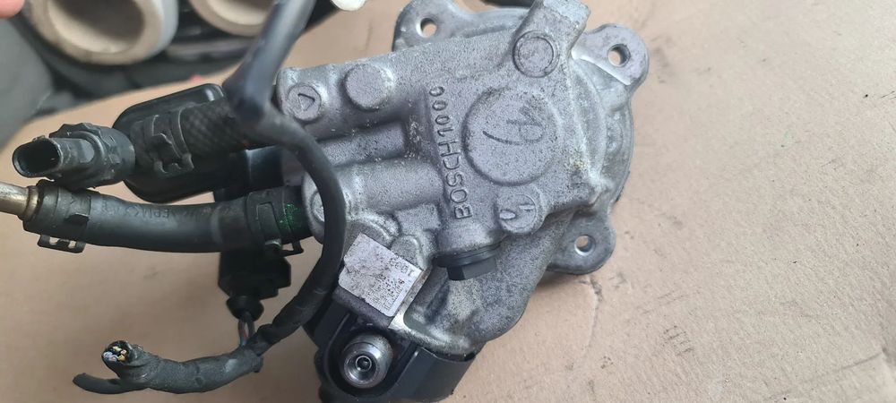 pompa de injecție  03l130755d pompa de inalte 2.0 diesel vw , seat,