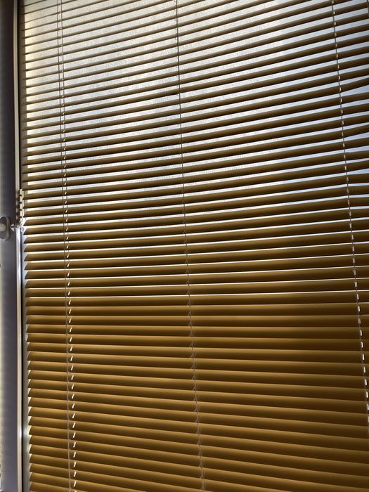 Продаю жалюзи .