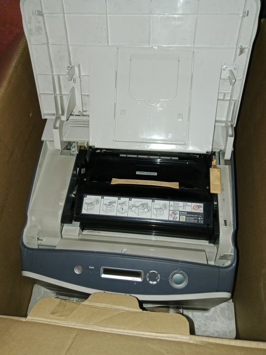 Принтор ,EPSON Aculaser C1100laser C 1100 бу