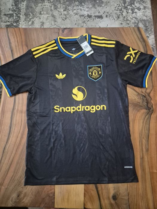 Новите тениски на Манчестър Юнайтед