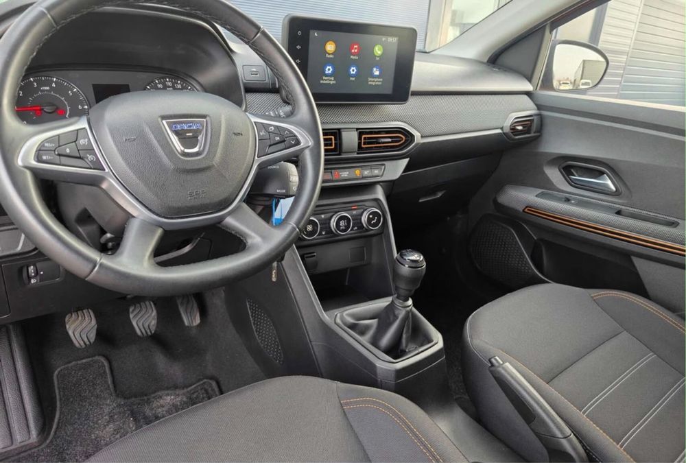 Dacia Sandero Stepway 2022 | 1.0 TCe 100 CP | Full Option | Navi | CarPlay | 6 Trepte
