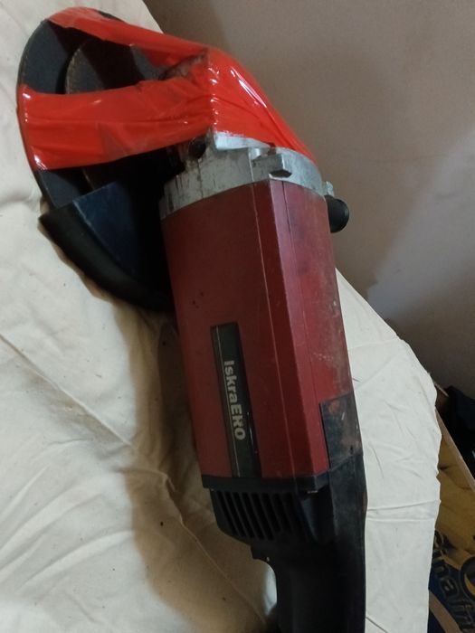 Болгарка Искра-Эро 2200W