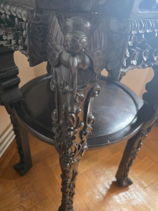 PIESĂ DE MUZEU: Măsuță Antică „Chinese Export” – Lemn de Trandafir, Marmură și Nodul Infinit