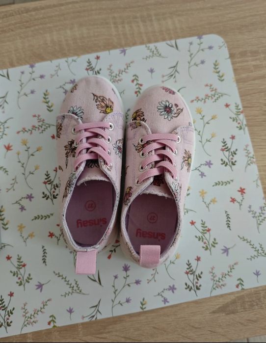 Teniși Sinsay, mărime 27