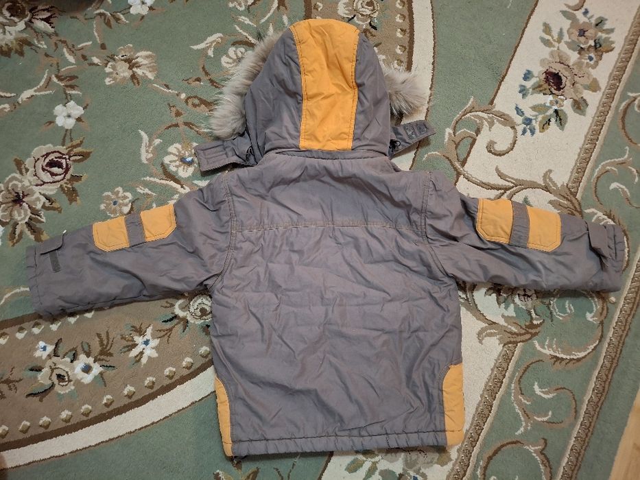 Куртка 6 - 7 лет