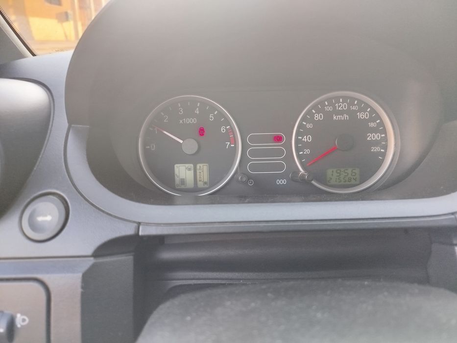 FORD Fiesta 2004 — imagine 5