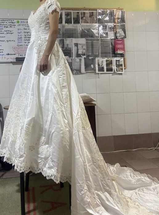 Свадебное платье