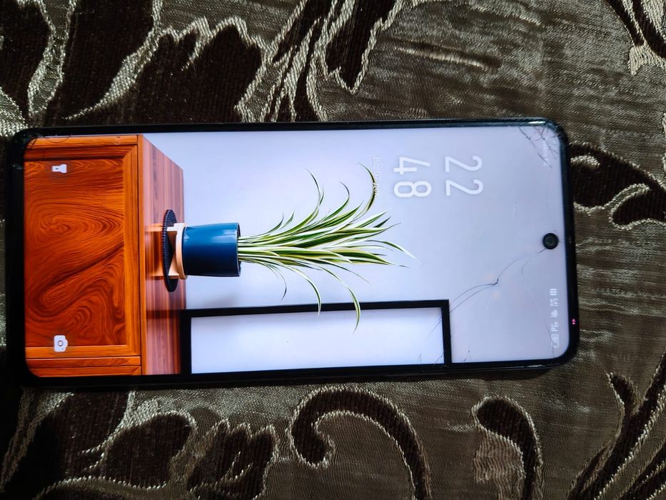 Продам infinix HOT 50