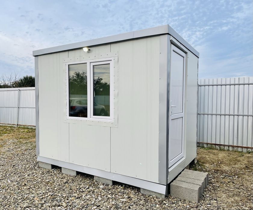 Vand hala 200 mp din tabla 0,5 plus teren intravilan  6600 mp com. Brusturi