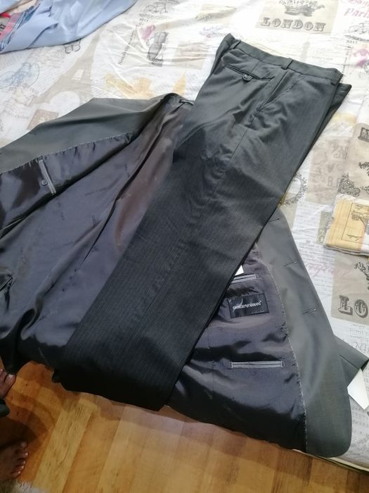 Pantaloni costum