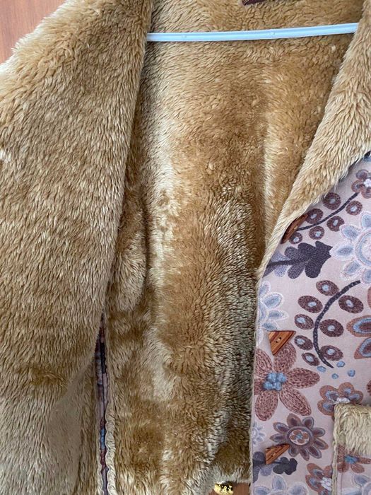 Седемдесетарско винтидж късо палто