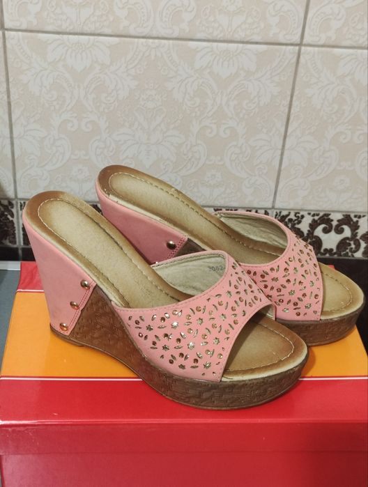 Продаю босоножки 35/36 р