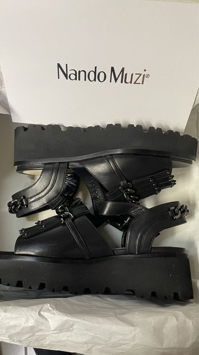 Женская обувь