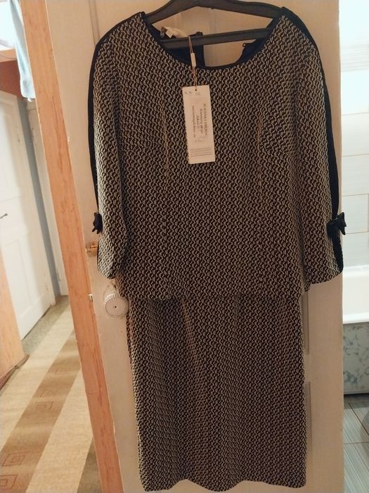 Продам новое  платье 48-50 размера